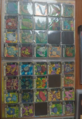 Álbum Stacks Pokémon Incompleto