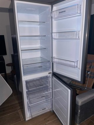 Nevera Infiniton con Congelador
