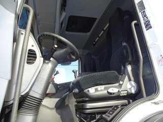 Mercedes Axor 1833-CAMIONES LONAS / TAUTLINER