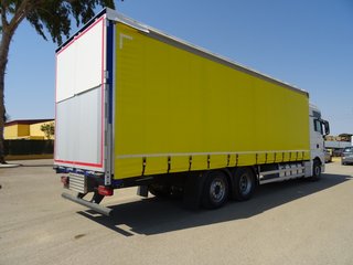 MAN TGX 28 560-CAMIONES LONAS / TAUTLINER