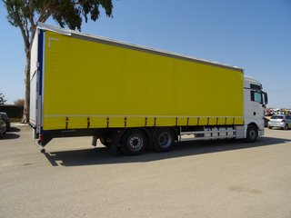 MAN TGX 28 560-CAMIONES LONAS / TAUTLINER