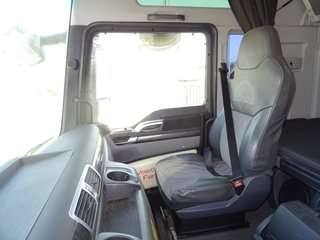 MAN TGX 28 560-CAMIONES LONAS / TAUTLINER