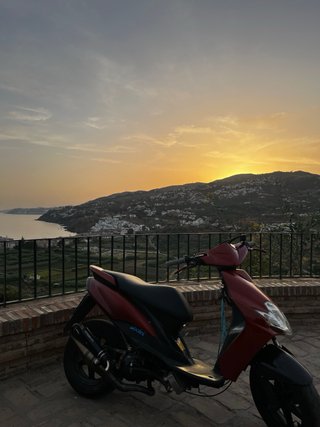 Yamaha Jog RR Scooter Rojo/Negro