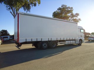 MAN TGX 26 440-CAMIONES LONAS / TAUTLINER