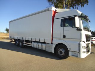 MAN TGX 26 440-CAMIONES LONAS / TAUTLINER