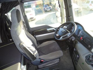 MAN TGX 26 440-CAMIONES LONAS / TAUTLINER