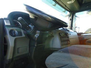MAN TGX 26 440-CAMIONES LONAS / TAUTLINER