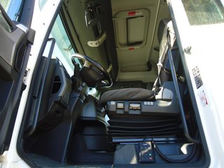 MAN TGX 26 440-CAMIONES LONAS / TAUTLINER