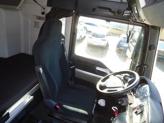 MAN TGX 26 440-CAMIONES LONAS / TAUTLINER