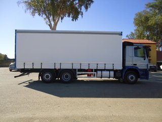 Mercedes ACTROS 25 44-CAMIONES LONAS / TAUTLINER