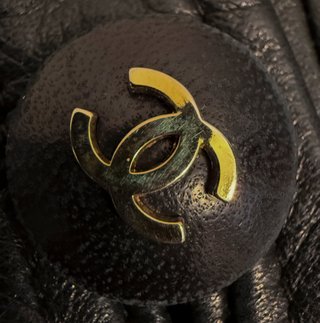 Gonna Chanel pelle nera vintage