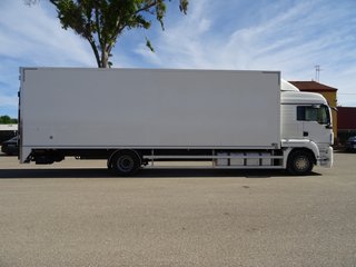 MAN TGS 18 320-CAMIONES FURGONES