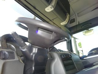 MAN TGS 18 320-CAMIONES FURGONES