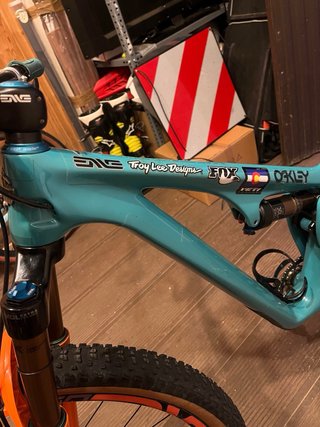 Cuadro Yeti SB115