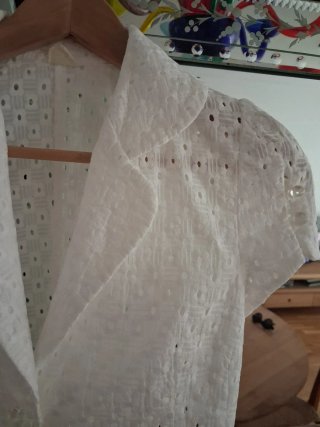 Chaqueta corta blanca