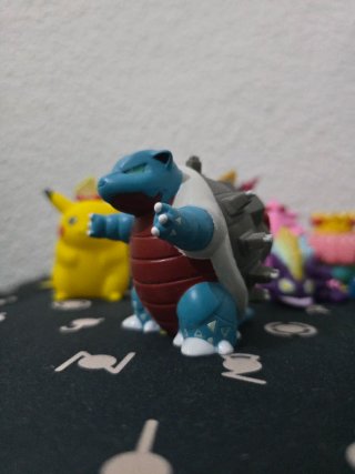 Figuras Pokémon Gigamax Bandai