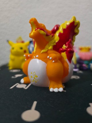 Figuras Pokémon Gigamax Bandai