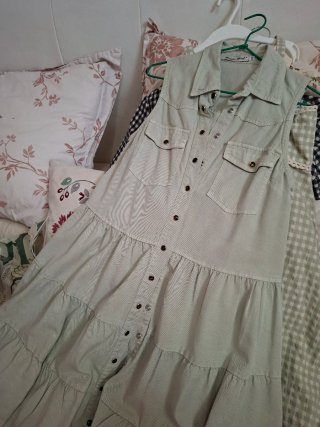 Vestido camisero verde beige talla XS