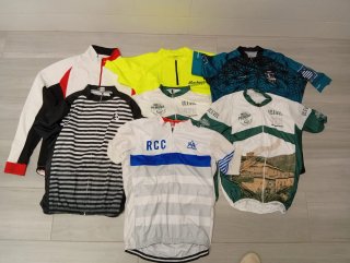 Maillots de ciclismo varios. 5€/uds