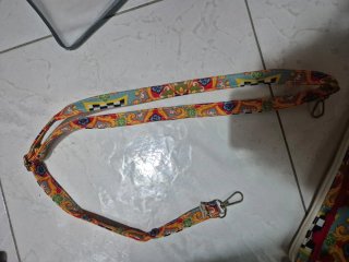 Borsello Sicilia Multicolor con Pomponcini Rossi
