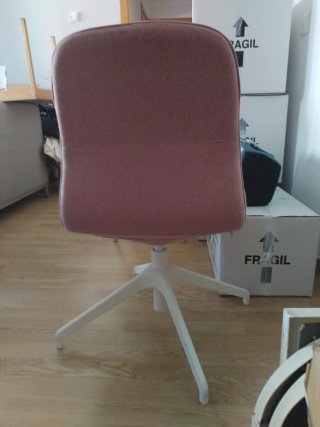 Silla de oficina giratoria rosa IKEA
