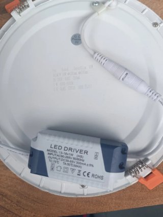 Plafón LED 18W Circular 22,5cm      Vendo los 3