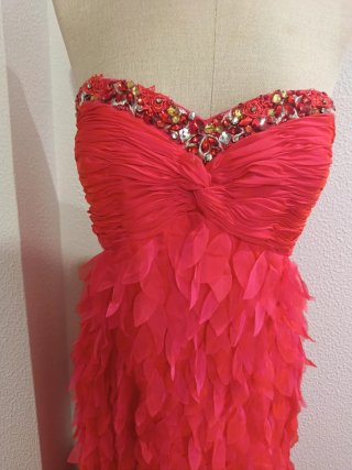 Vestido de fiesta rosa,coral
