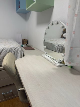 Conjunto juvenil: cama, escritorio y silla