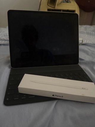 iPad Pro 12,9 3ª gen 64GB + Teclado Apple + pencil
