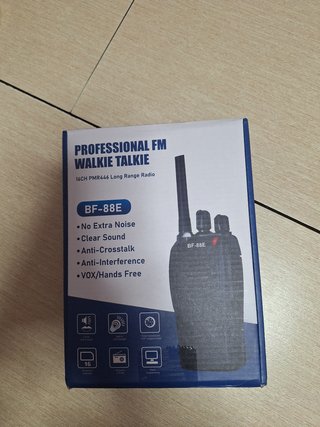 Par Walkie Talkie Profesionales BF-88E