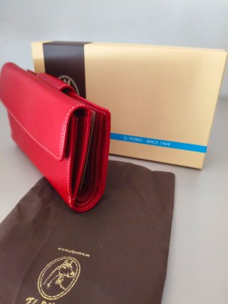 Cartera de piel roja, El Potro