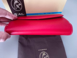 Cartera de piel roja, El Potro