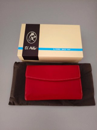 Cartera de piel roja, El Potro
