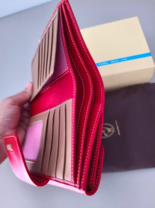 Cartera de piel roja, El Potro