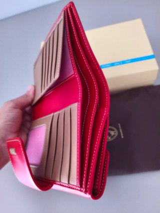 Cartera de piel roja, El Potro