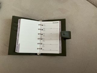 Agenda telefónica vintage