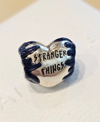 Charm Corazón Pandora Stranger Things