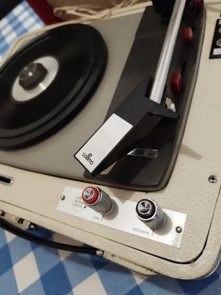 Tocadiscos Maleta Vintage Eurovox 505S FUNCIONA