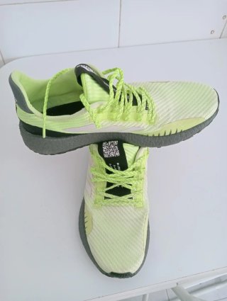 Zapatillas Adidas Boost HD Talla 42