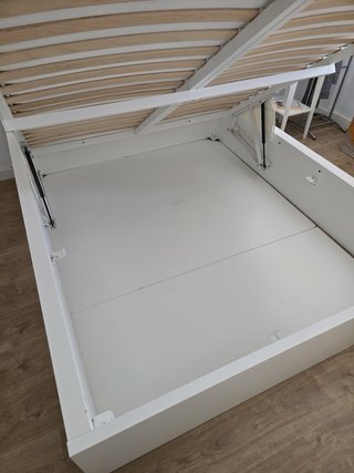 Cama Doble Ikea con Arcón
