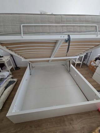 Cama Doble Ikea con Arcón