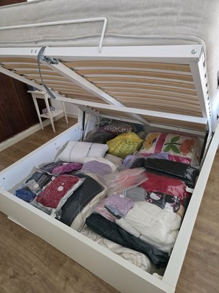 Cama Doble Ikea con Arcón