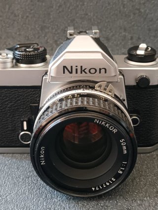 Nikon FM Cámara Analógica Plata + Nikkor 50mm 1.8