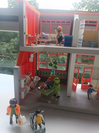 Playmobil Hospital Infantil + ambulancia Ref. 6657