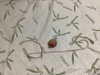 Comba de madera y cuerda