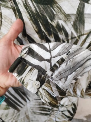 Camisa Zara Hojas Verde Talla L