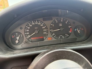 Motor BMW M52B28 con colectores m3