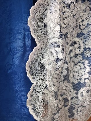 Saya de encaje y brocado Traje de Gloria