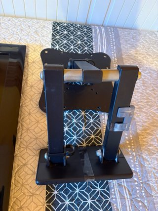TV LG 37’’ + Soporte