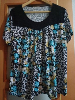 Blusa XXXL Estampado Animal y Flores